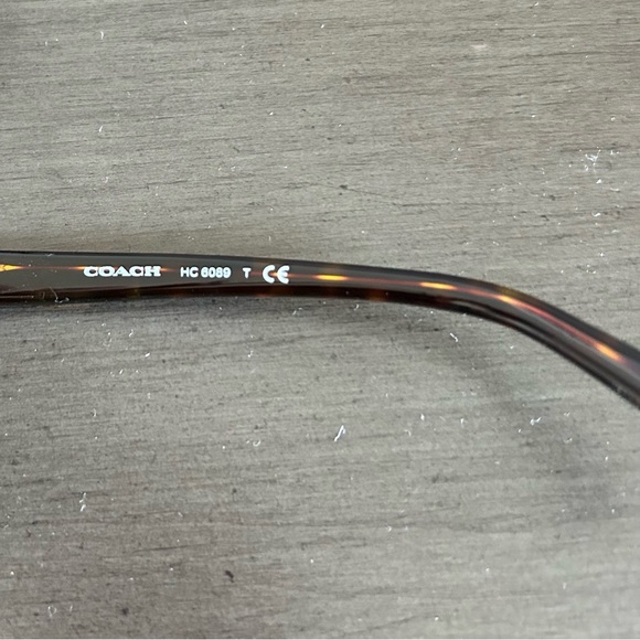 Coach eyeglasses with Coach case - Picture 8 of 13